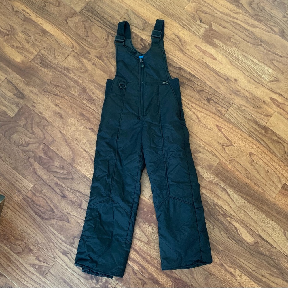 Chalet Youth Sz M Ski/Snow Black Bibs Adjustable Straps Cuffs and Side Stretch